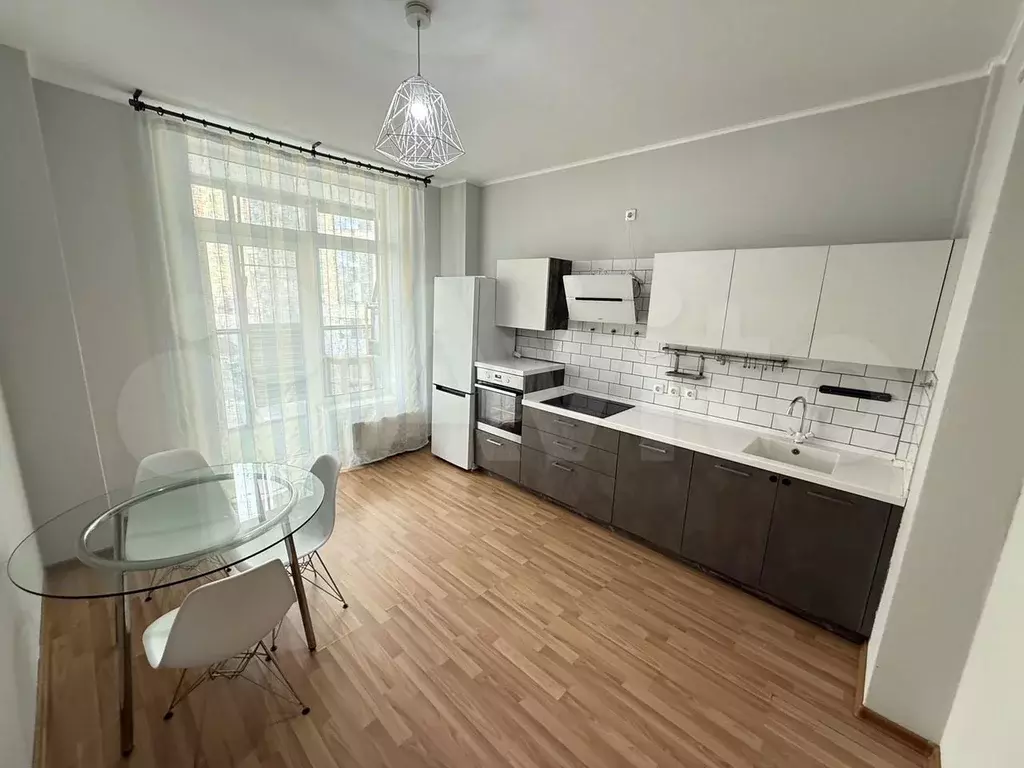 1-к. квартира, 50 м, 4/37 эт. - Фото 0