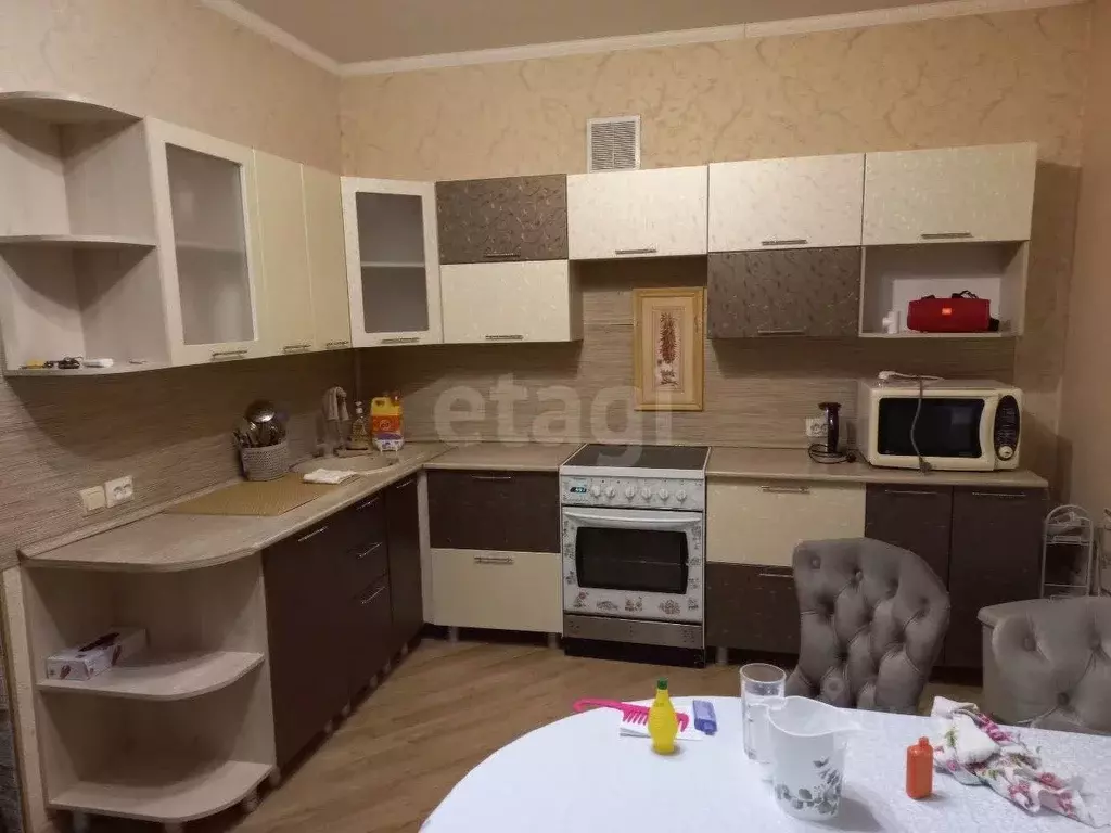 3-к кв. Тюменская область, Тобольск 9-й мкр, 34Б (105.0 м) - Фото 1