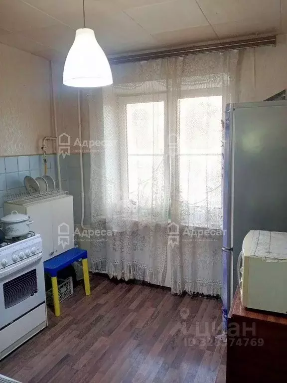 1-к кв. Волгоградская область, Волгоград ул. Кирова, 128 (32.8 м) - Фото 1