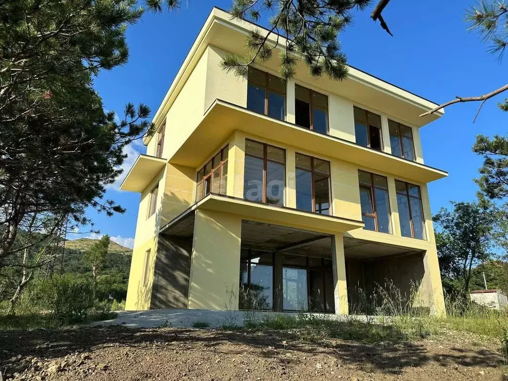 Дом в Крым, Ялта муниципальный округ, Гаспра пгт ул. Горького (291 м) - Фото 1