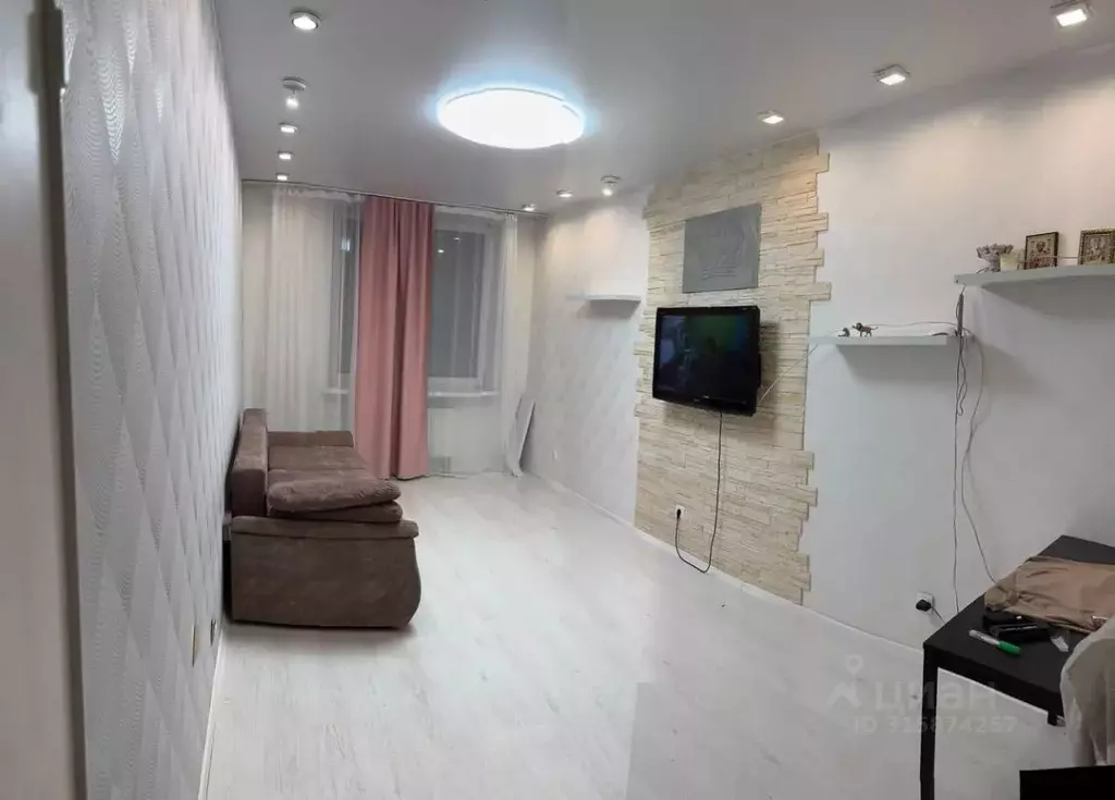 2-к кв. Санкт-Петербург ул. Русановская, 19к2 (59.0 м) - Фото 0