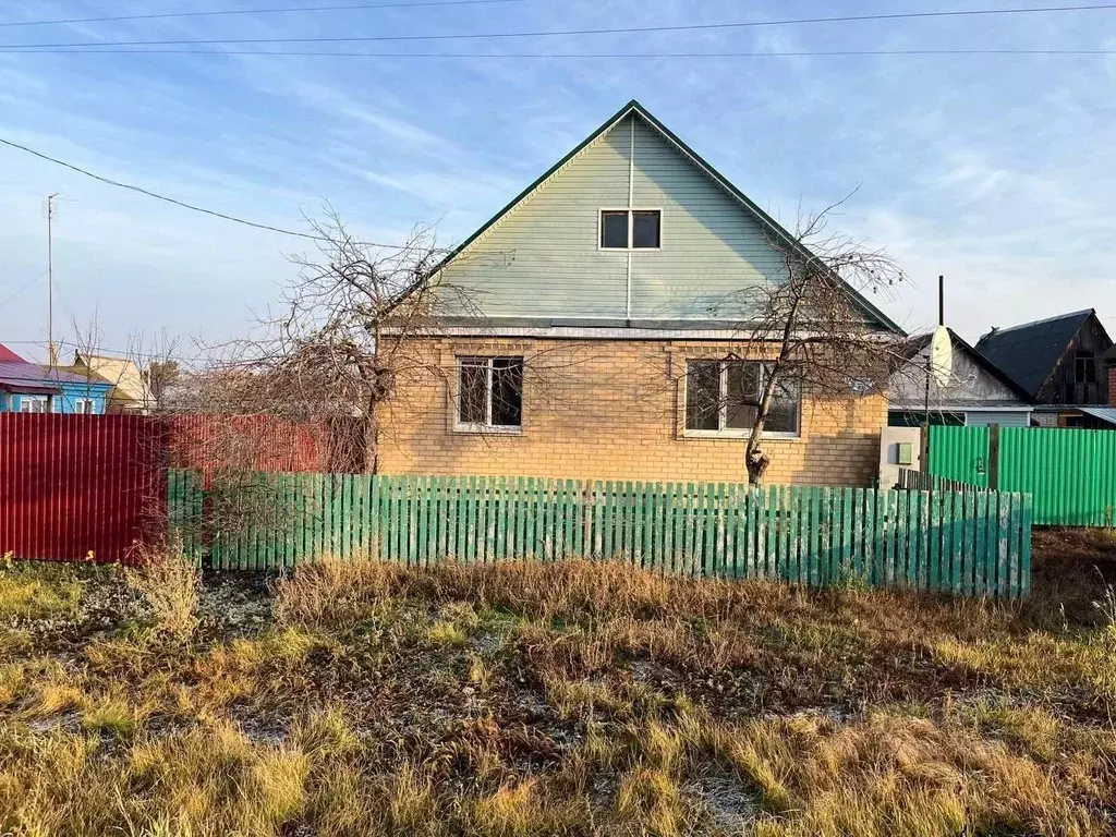 Дом в Оренбургская область, Саракташский район, с. Черный Отрог ... - Фото 2