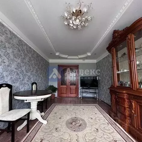 3-к кв. Тюменская область, Тюмень ул. 50 лет Октября, 46 (69.3 м) - Фото 1