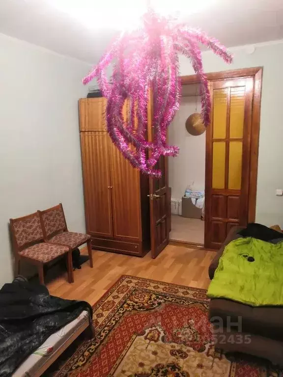 Комната Челябинская область, Златоуст ул. Тургенева, 6 - Фото 1