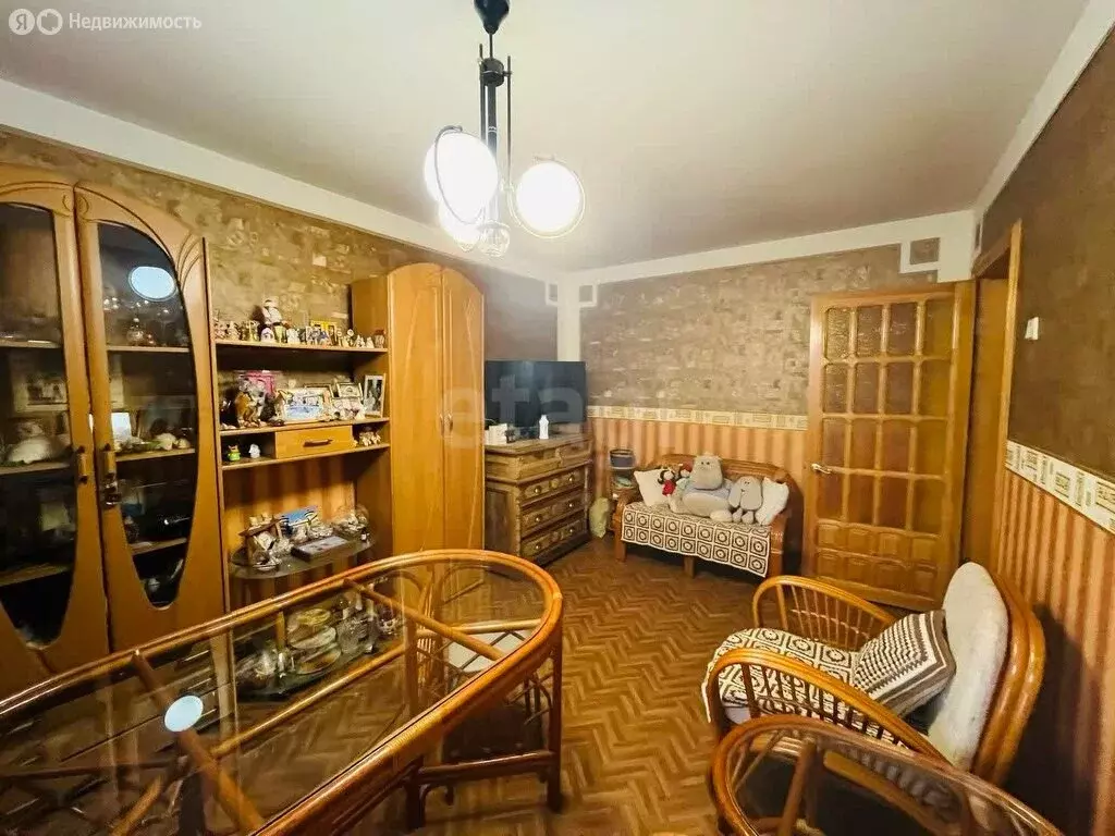 3-комнатная квартира: Златоуст, проспект 30-летия Победы, 12 (62.8 м) - Фото 1