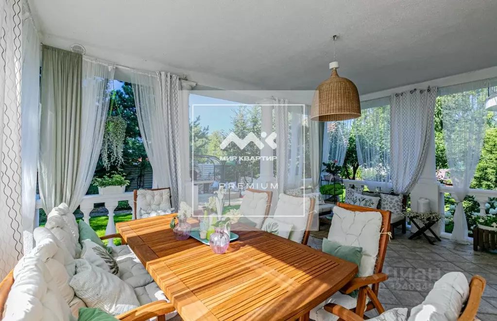 Коттедж в Санкт-Петербург пос. Лисий Нос, Парковая ул., 5 (488 м) - Фото 1