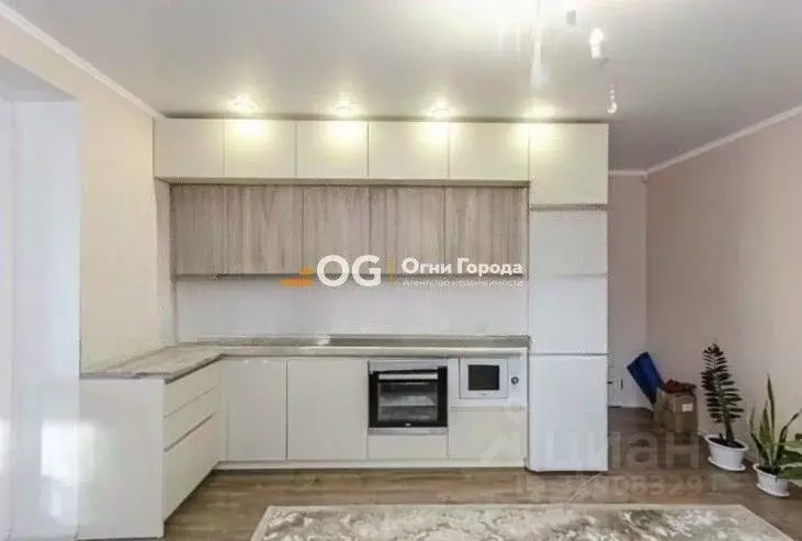 2-к кв. Брянская область, Брянск ул. Горбатова, 45 (63.0 м) - Фото 1