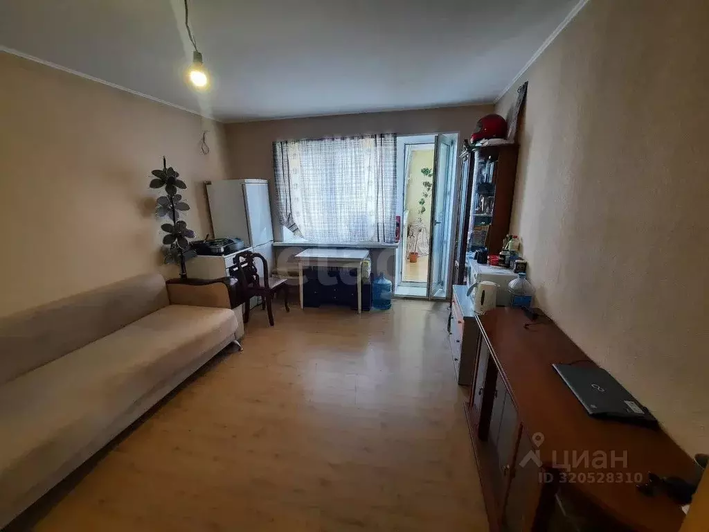 2-к кв. Приморский край, Владивосток ул. Чкалова, 30 (70.2 м) - Фото 0