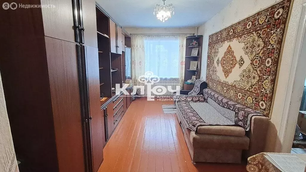 3-комнатная квартира: Ишимбай, Стахановская улица, 81 (51.6 м) - Фото 1