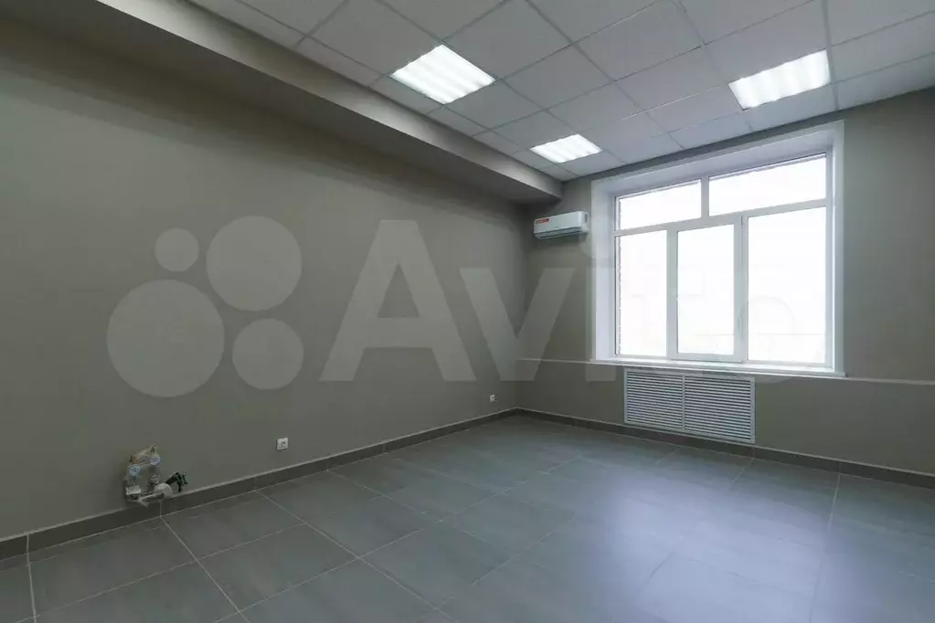 Офис, 23.6 м на Димитрова, 7 - Фото 1