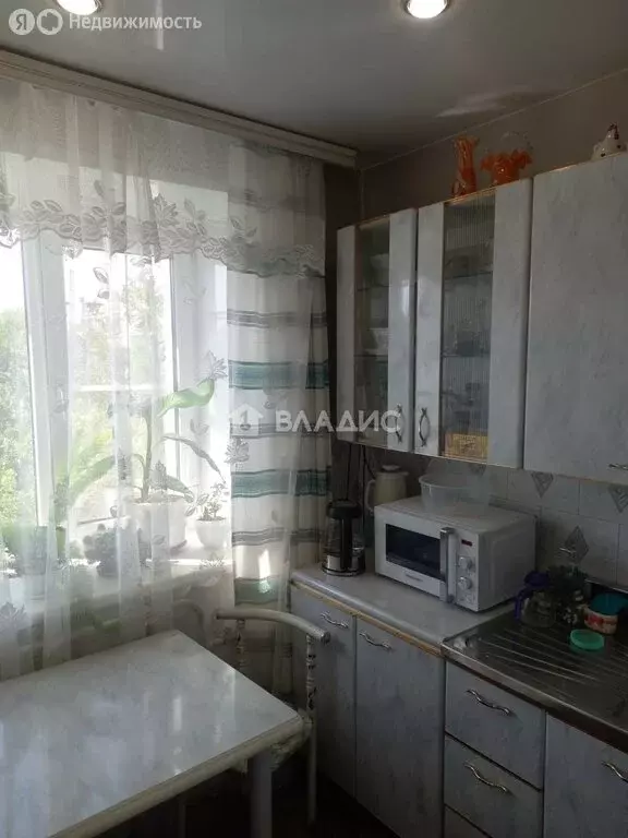 3-комнатная квартира: Шилка, улица Балябина, 134 (62.2 м) - Фото 0
