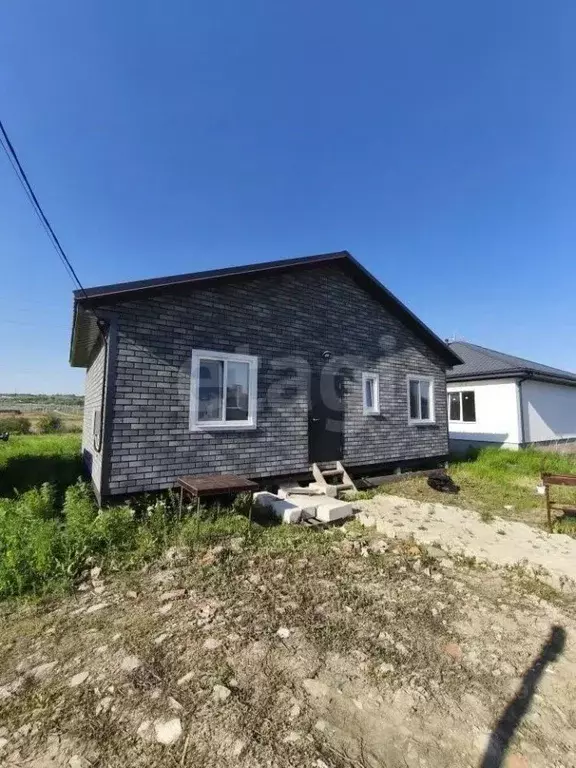 Дом в Саратовская область, пос. Расково ул. Мирная, 15 (75 м) - Фото 1