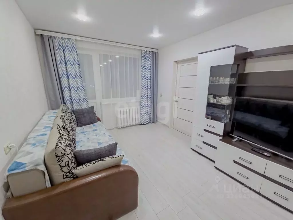 3-к кв. Ярославская область, Ярославль ул. Панина, 37 (52.3 м) - Фото 0