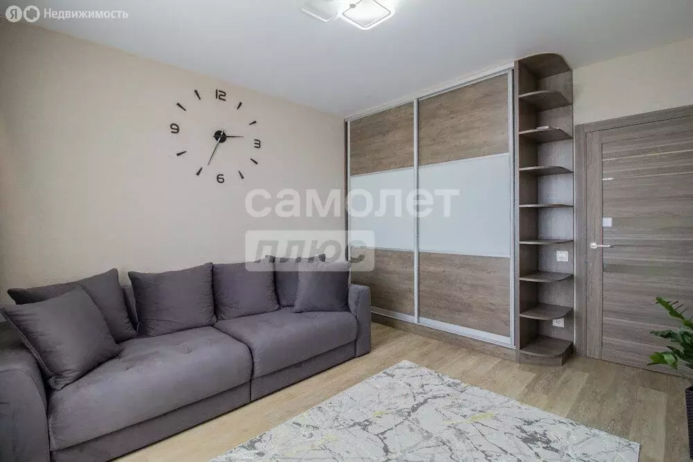 2-комнатная квартира: Владивосток, улица Майора Филипова, 5 (43 м) - Фото 1