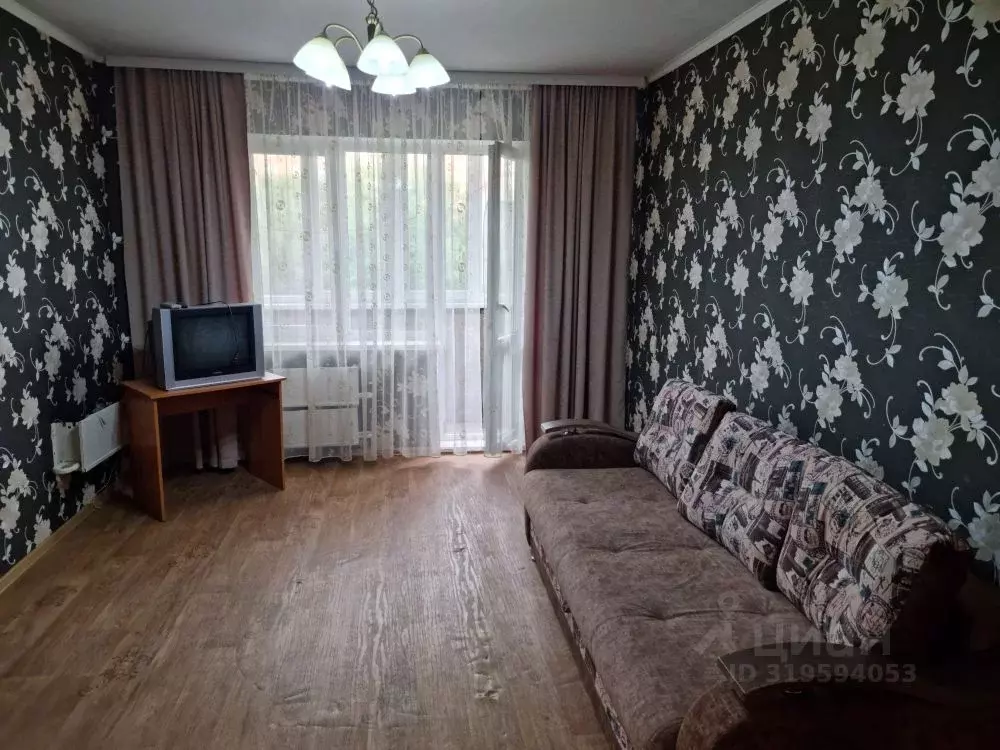 1-к кв. Омская область, Омск ул. Кирова, 22/2 (39.0 м) - Фото 0
