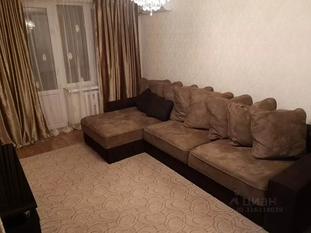 2-к кв. Чеченская республика, Грозный ул. У.А. Садаева, 33/18 (43.0 м) - Фото 0