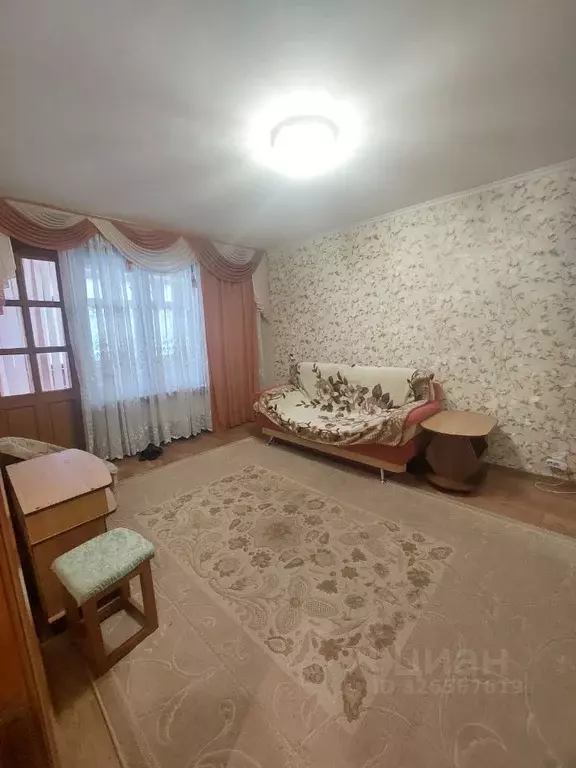 2-к кв. Самарская область, Тольятти 10-й кв-л, бул. Луначарского, 3 ... - Фото 1