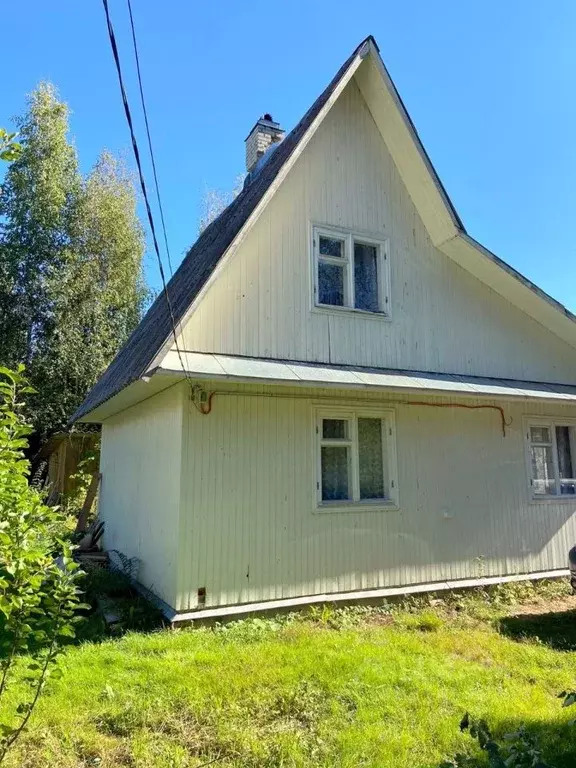 Дом в Ленинградская область, Выборгский район, Рощинское городское ... - Фото 1
