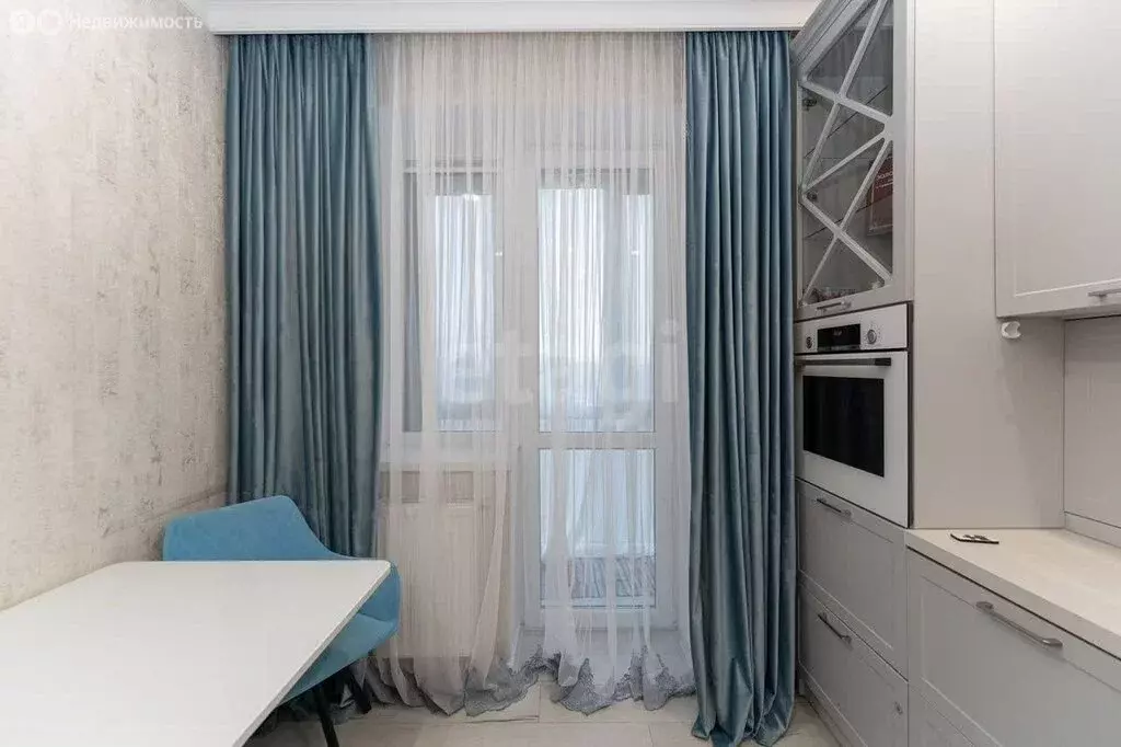 3-комнатная квартира: Пионерский, Рабочая улица, 44 (62.8 м) - Фото 1