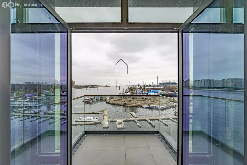 5-комнатная квартира: Санкт-Петербург, Петровская коса, 6к1 (252.2 м) - Фото 0
