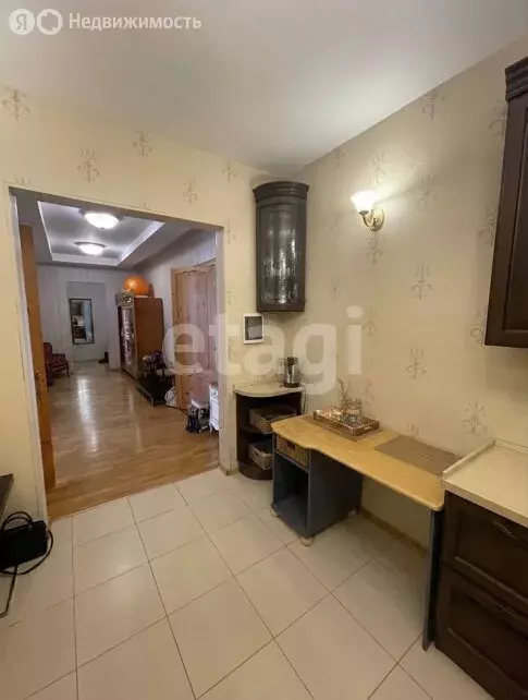 3-комнатная квартира: Пермь, улица Максима Горького, 9 (125 м) - Фото 2