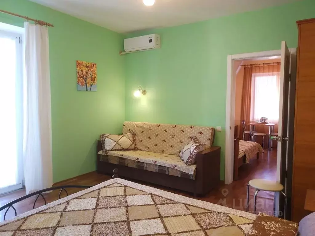 Комната Крым, Судак ул. Сурожская, 61 - Фото 1