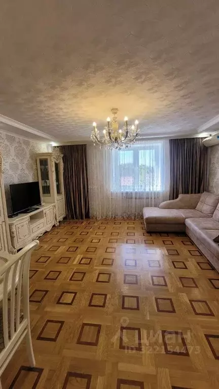 2-к кв. Северная Осетия, Владикавказ ул. Кирова, 32 (75.0 м) - Фото 1