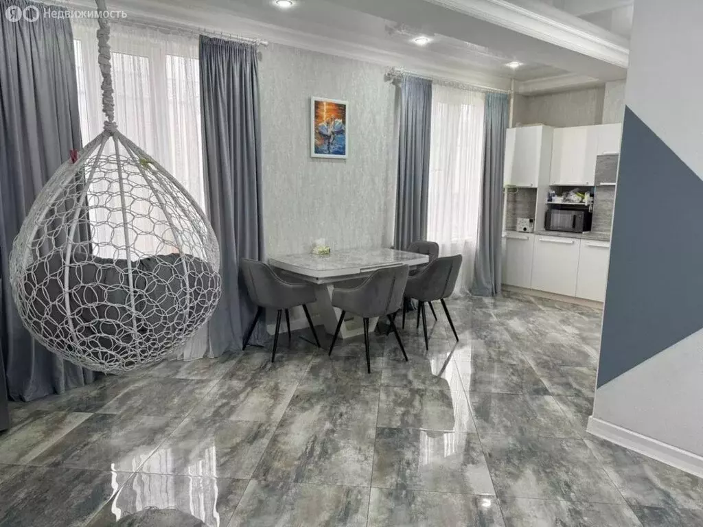 4-комнатная квартира: Махачкала, улица Эльзы Ибрагимовой, 5к1 (105 м) - Фото 2