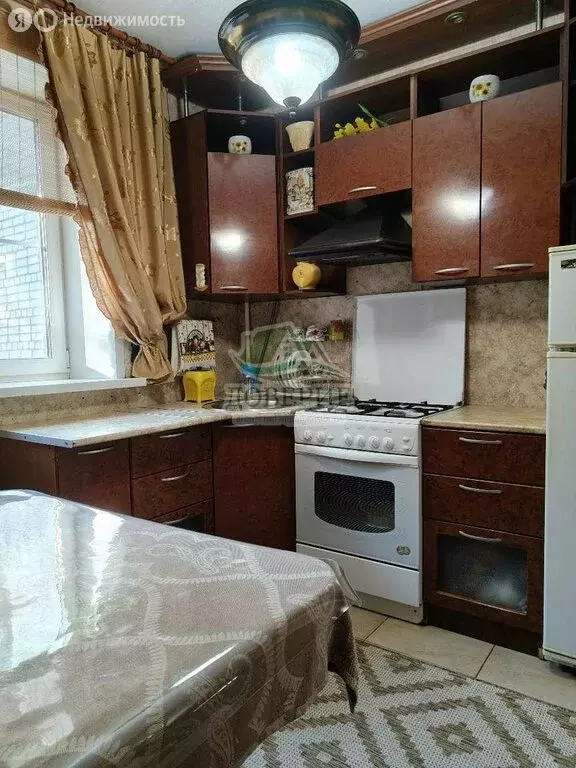 3-комнатная квартира: Строитель, микрорайон Южный, 15 (61.9 м) - Фото 1