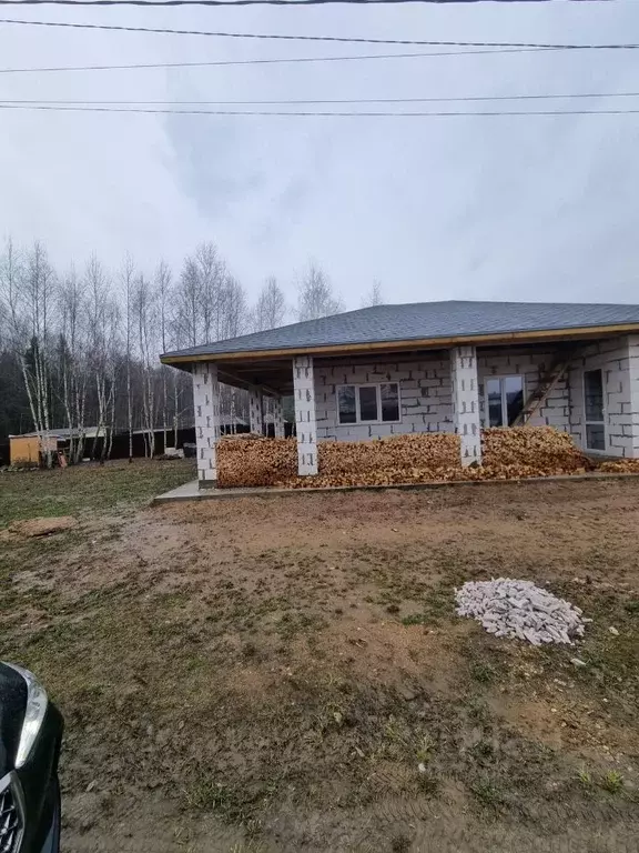 Дом в Калужская область, Боровский район, Кривское с/пос, Лесные Озера ... - Фото 0