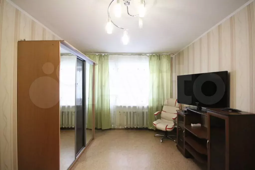 1-к. квартира, 35 м, 1/9 эт. - Фото 0