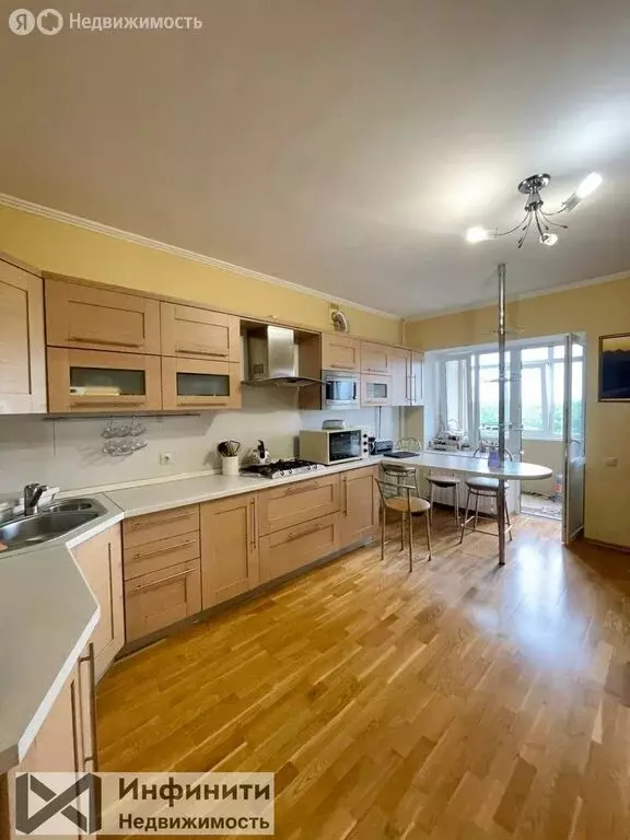 3-комнатная квартира: Ставрополь, улица Ленина, 397А (100 м) - Фото 1