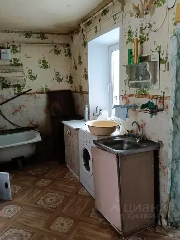 Дом в Саратовская область, пос. Хмелевский ул. Центральная, 50 (37 м) - Фото 2