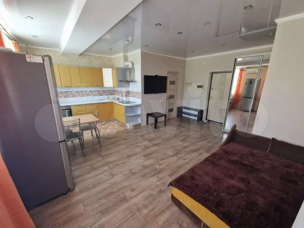 3-к. квартира, 80 м, 2/9 эт. - Фото 0