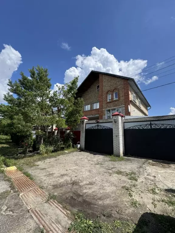 Дом в Пензенская область, Пенза ул. Архангельского, 28 (400 м) - Фото 1