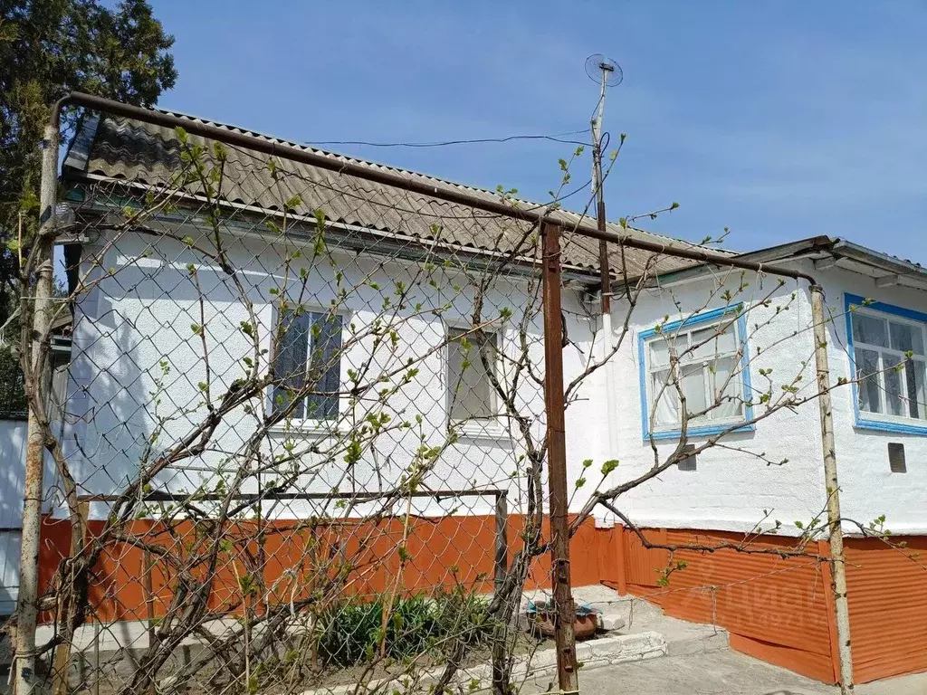 Дом в Калмыкия, Элиста ул. Титова, 40 (92 м) - Фото 1