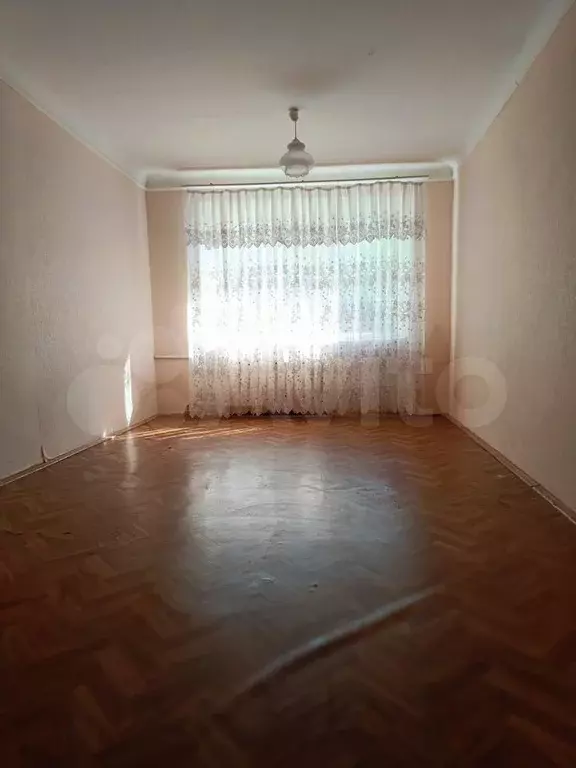 Комната 17,1 м в 1-к., 4/4 эт. - Фото 1