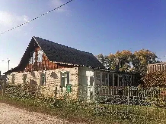 Дом в Самарская область, Жигулевск городской округ, с. Бахилова Поляна ... - Фото 0