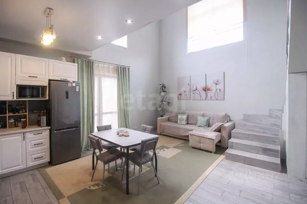 Дом в Алтайский край, Барнаул Ачинская ул., 2Б (194 м) - Фото 1