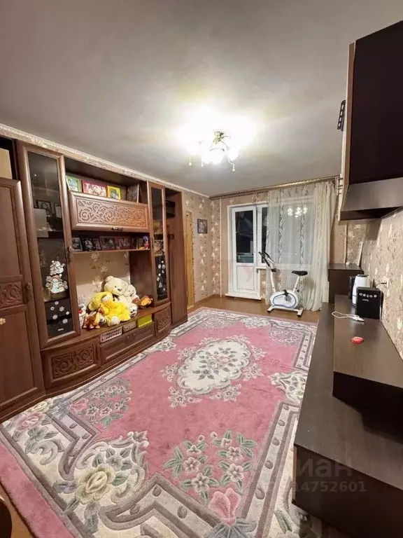 3-к кв. Белгородская область, Старый Оскол Жукова мкр, 1 (62.2 м) - Фото 0