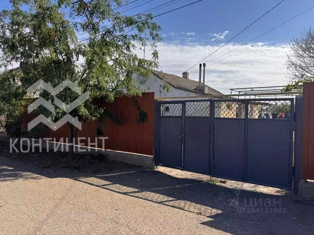 Дом в Крым, Сакский район, Молочненское с/пос, с. Абрикосовка  (84 м) - Фото 2