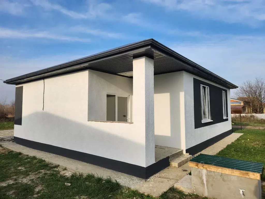 Дом в Краснодарский край, Темрюк Подгорная ул. (100 м) - Фото 2