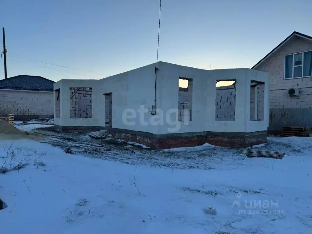 Дом в Калмыкия, Элиста ул. Серебджапа Тюменя, 39 (130 м) - Фото 1