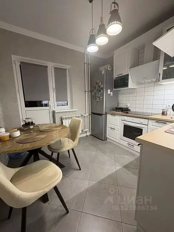 1-к кв. Ростовская область, Батайск пл. Железнодорожников, 8 (39.9 м) - Фото 0