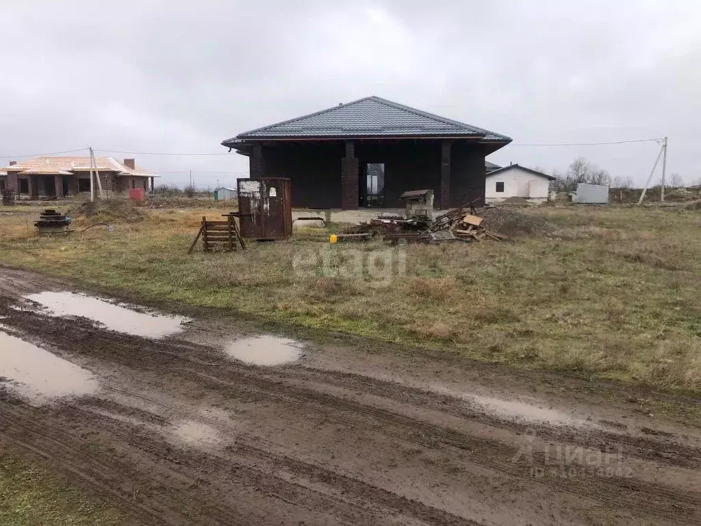 Участок в Адыгея, Майкоп городской округ, Гавердовский хут. ул. ... - Фото 0