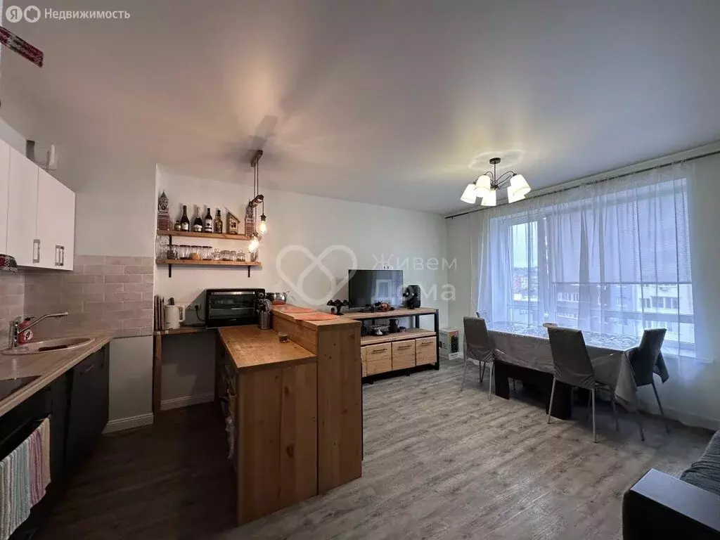 3-комнатная квартира: Волгоград, улица Шумского, 5 (68.9 м) - Фото 2