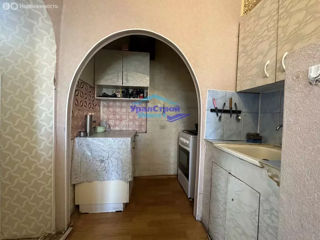 1-комнатная квартира: Октябрьский, улица Кортунова, 4 (27.3 м) - Фото 2