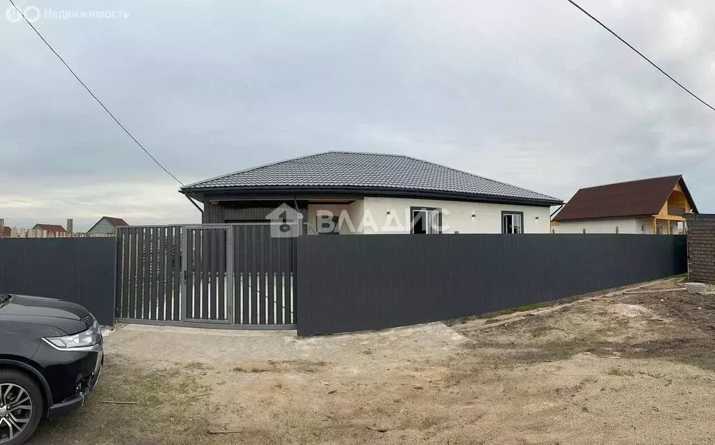 Дом в село Хомутово, Сибирская улица, 9 (176 м) - Фото 1