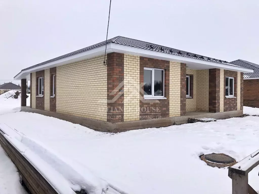 Дом в Татарстан, Лаишевский район, с. Сокуры ул. Сабантуй (135 м) - Фото 0