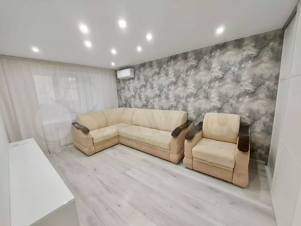 1-к. квартира, 41 м, 8/10 эт. - Фото 1